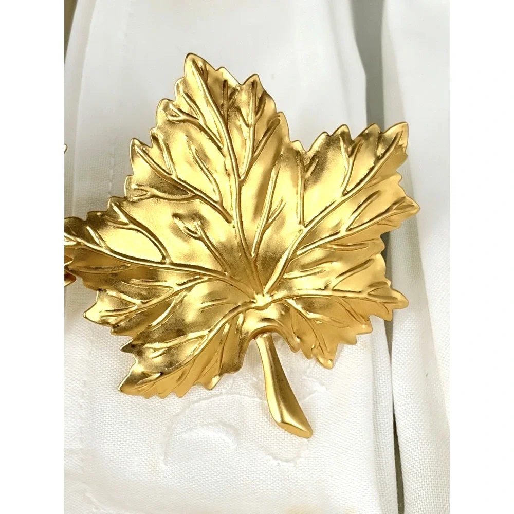 Gold Tone Metal Maple Leaf Napkin Rings 12 Pc Fall Autumn w/ Embroidered Linens